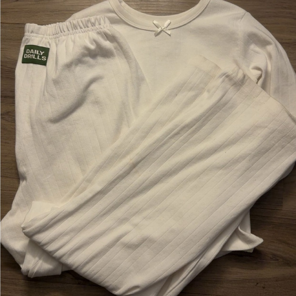 Daily Drills Cream Ribbed Lounge Set with Green Logo Tag